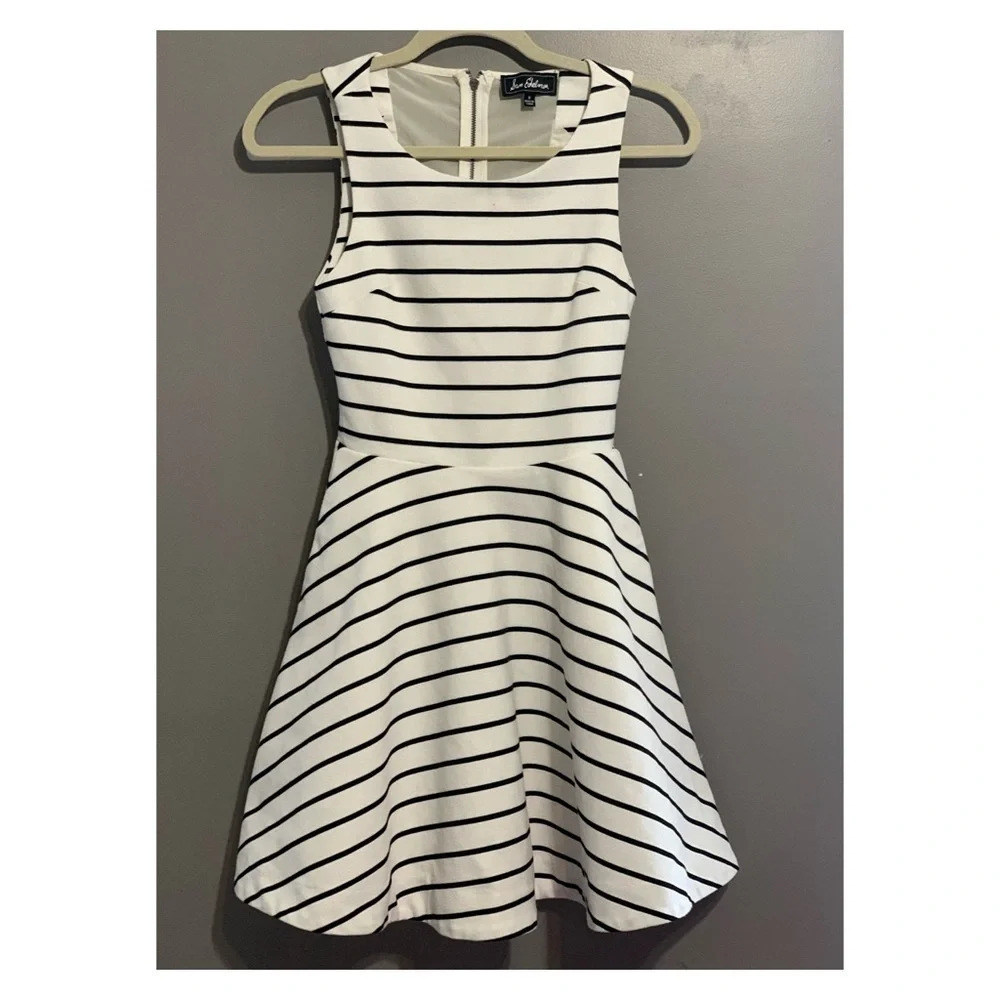 San Edelman Black White Striped Fit & Flare Sheer Back Exposed Zipper Dress 0